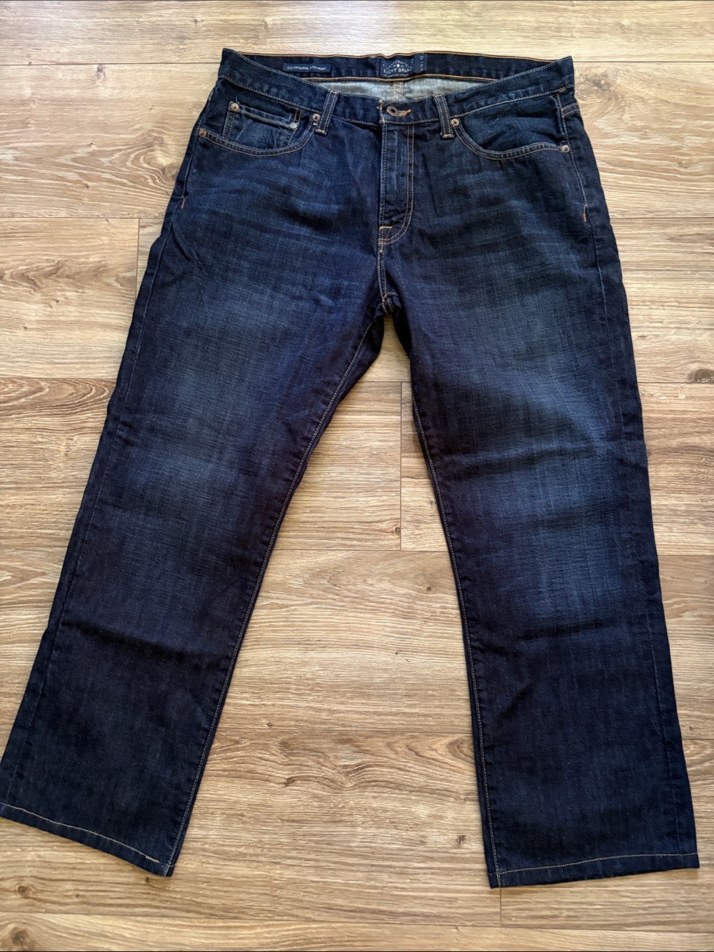 Lucky Brand Men's 221 Original Straight Leg Jeans